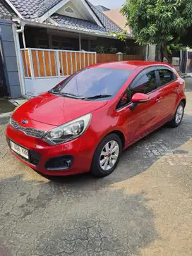 Jual cepat !! Kia Rio matic 2012 Bensin