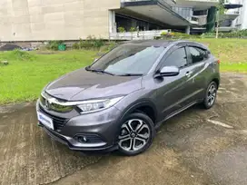 Like New Honda HR-V 1.5 S Bensin-MT 2018 Abu-abu LADT
