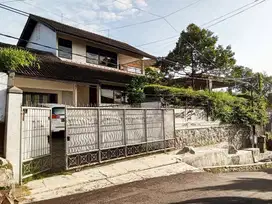 Rumah Terawat Asri Dekat DT Setra Sari