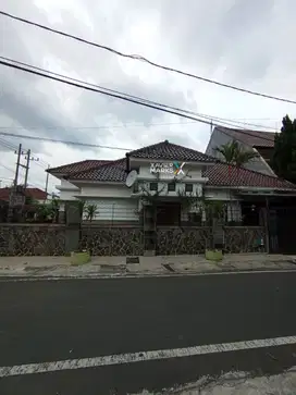 Rumah Luas Siap Huni di Ciliwung Tengah Kota Malang