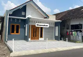 Disewakan rumh jl kabupaten