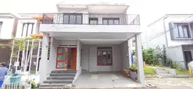 Disewakan rumah kmp.galeri kawaluyaan