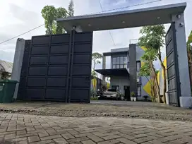 RUMAH VILLA DI KOTA BATU DEKAT WISATA VILA DIJUAL CEPAT BU BUTUH UANG