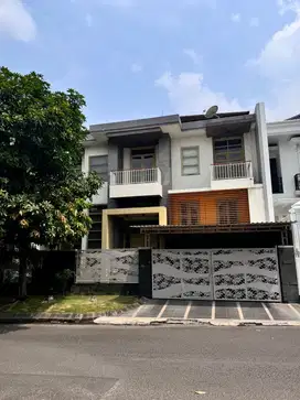 Rumah Strategis Dekat Mall Villa Bukit Indah