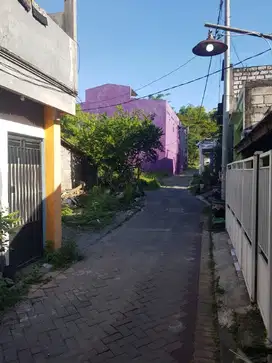 Dijual Rumah Kost Strategis di Jl. Veteran Singosari Kebomas Gresik