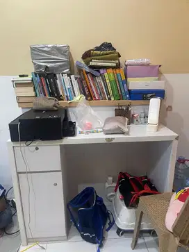 Meja kerja dijamin kokoh mulus bukan serbukan