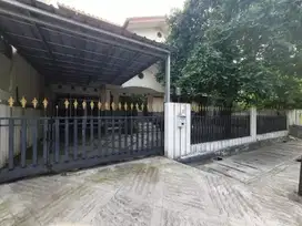 Rumah di Duren Sawit Dalam Komplek Lokasi Dekat Jalan Raya Utama Akses