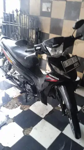 Jl Revo fit 2019 pajak jln kaleng panjang Ss lengkap motor milik ke 1