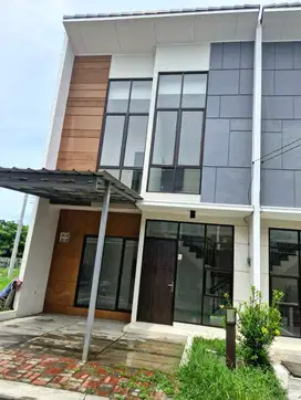 Jual rumah terawat 2lt di Galuh mas Karawang