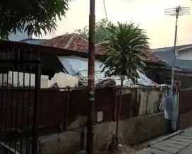 Rumah Tua di Bungur Kemayoran Hitung Tanah Luas 445m