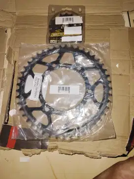 Gear depan belakang asli R1