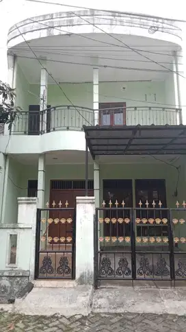 Dijual Rumah 2,5 lt di Ciledug 6 x 18 m2 ada 3 kt 3 km nego yuk !