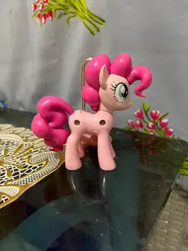 Preloved mainan anak figure kuda poni pink