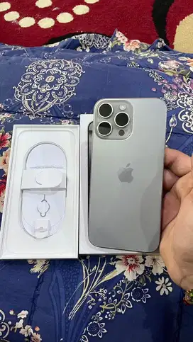 Iphone 16 Promax 256 IBOX 3 minggu pakai, sangat mulus no minus