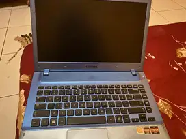 Jual Laptop Samsung NP257E