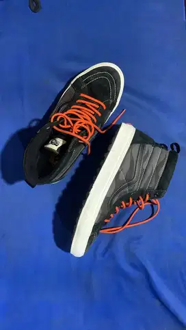 Vans Sk8-Hi MTE 1 Charcoal and Flame  Original (LANGKA)