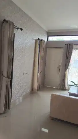 Rumah 2 lantai termurah lokasi strategis di Utan kayu Jakarta Timur