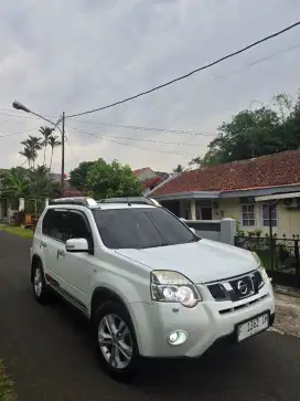 Xtrail XT AT 2011 putih