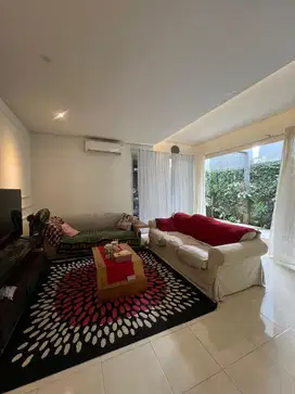 Rumah Cantik Halaman Belakang Luas Pavilion bsd city