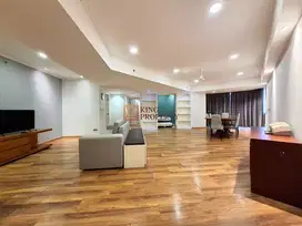 Full Renovasi Siap Huni, Dijual 3BR+1 Condominium Taman Anggrek Mall