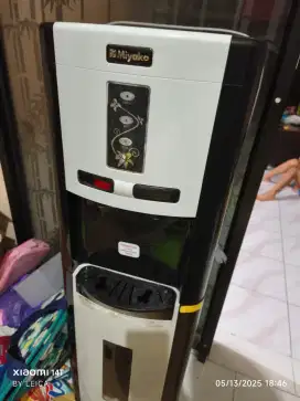 Di jual dispenser