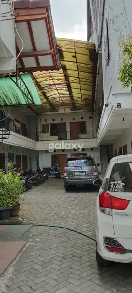 RUMAH DAN KOST DEKAT PLAZA AMBARRUKMO - TK