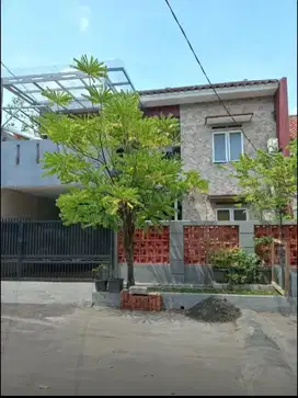 dijual rumah di jln candi pamulang, ciputat timur Tangerang selatan