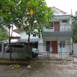 Rumah di BSD Nusa Loka , Serpong, Tangerang Selatan