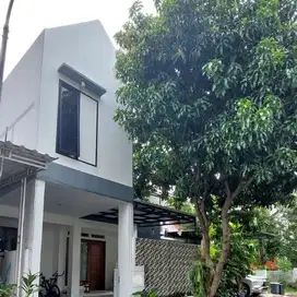 Rumah di Cluster Mahagoni Park Bintaro Jaya Sektor 9 Tangerang
