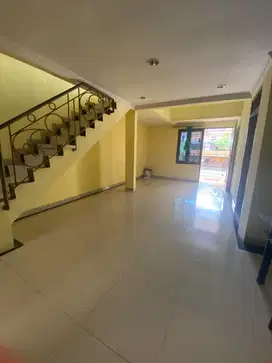 Dijual Cepat Rumah Siap Huni di Metland Cakung, Jakarta Timur