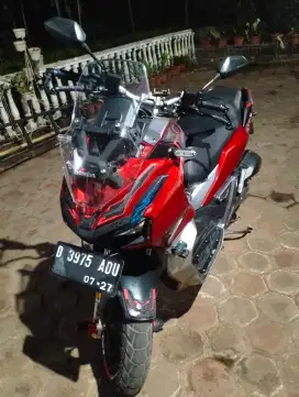 Barangkali ada yg minat mau di jual motor honda adv thun 2022.