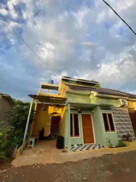 Dijual rumah 1,5lantai hrga 460jt nego,SHM tol terdekat JORR jatiasih
