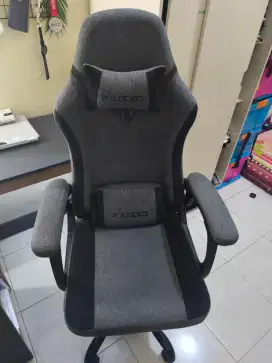 Kursi Gaming Bekas