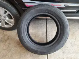 Ban Dunlop SP Sport 300