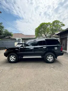Land Cruiser VX100 Australia Version Non-Air sus