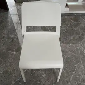 Kursi makan ikea putih