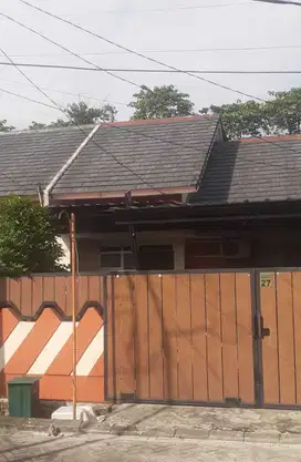 Dijual cepat / over kredit rumah di metland cileungsi sektor 6