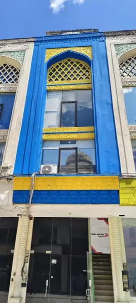 Disewakan ruko baru renovasi 2 lantai