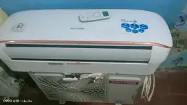 AC Polytron 1/2pk / bisa tukar tambah