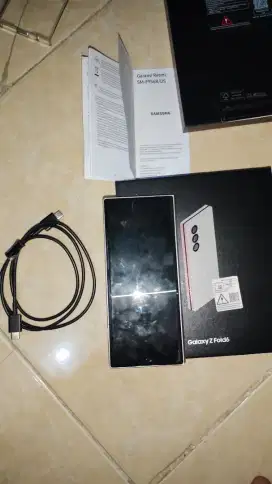 Samsung Z Fold 6