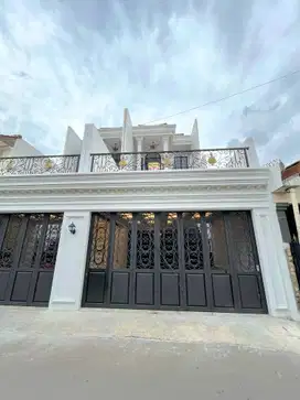 Rumah Baru di Jatipadang Model Eropa Classic