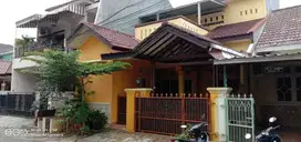 RUMAH 2 LANTAI AKSES JALAN 2 MOBIL