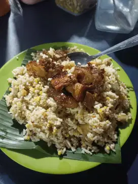 Dicari asisten rumah tangga