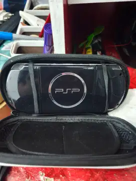 PSP KONDISI MASIH SEPERTI BARU (harga masih bisa nego)