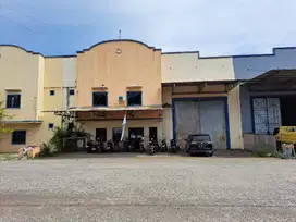 Kompleks pergudangan jalan poros Ir Sutami