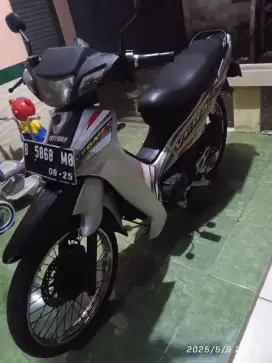 Vega r lama antik si gesit & irit