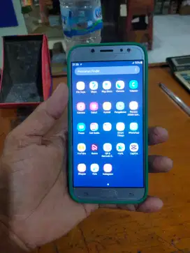 Jual hp Samsung j7 pro ram 3/32gb hp aja ma sarung hp