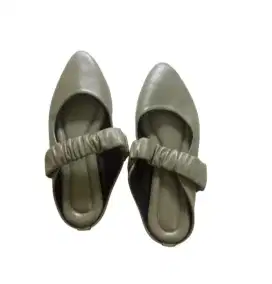 Flatshoes winod army