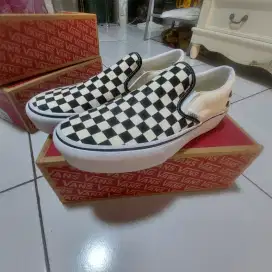 Vans classic slip on checkerboard
