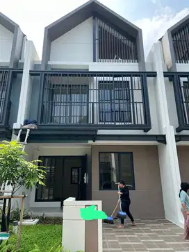 DIJUAL Rumah Cluster LEONORA Summarecon Serpong